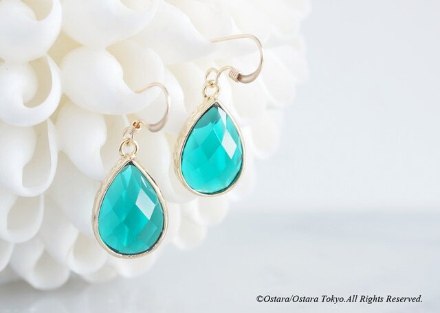 【14KGF】Earrings,Teardrop Glass-Emerald-の画像1枚目