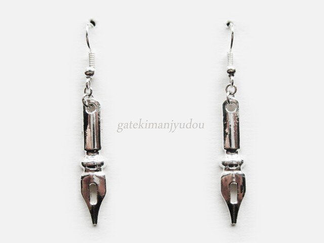 ペン先のフックピアス【イヤリング等変更可】 | iichi 日々の