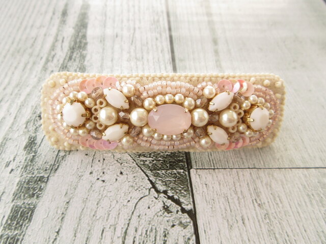 Hair accessory バレッタ ビーズ刺繍 (K0656)の画像1枚目