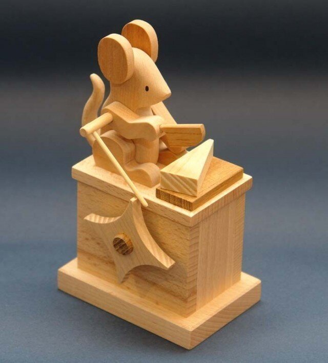 ネズミのからくりオルゴールの画像1枚目