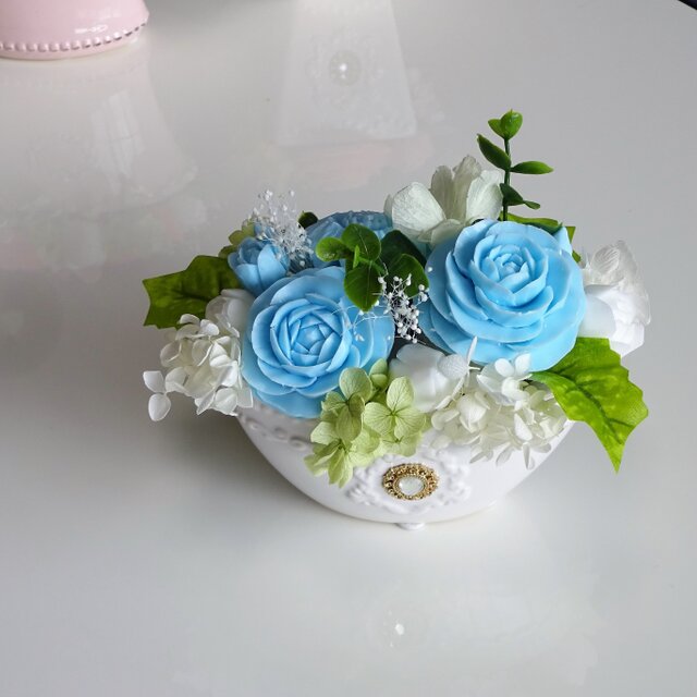 石鹸彫刻 香る花のアレンジメントの画像1枚目