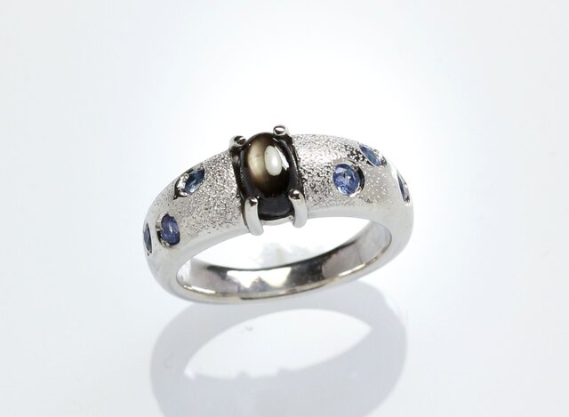 ブラックサファイア1.53ct&ブルーサファイアリングの画像1枚目