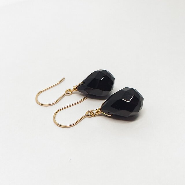 オニキスの一粒ピアス/大粒ドロップ(14KGF)の画像1枚目