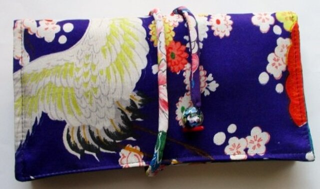 送料無料 花と鶴の柄の着物で作った和風財布・ポーチ 3366の画像1枚目