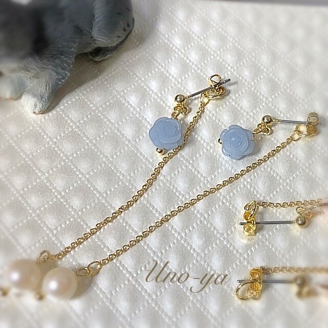 青いバラ〈エンジェライト〉ピアス