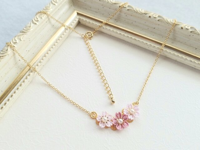 桜結びネックレス mini （ つまみ細工＊受注制作 ） | iichi 日々の