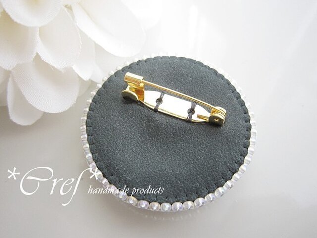 sold:チェコガラス細工シリーズ＊深碧ブローチ | iichi 日々の