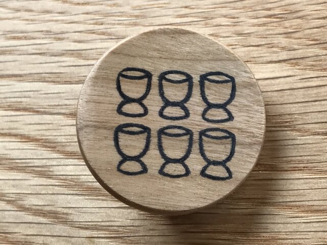 コップのブローチの画像1枚目