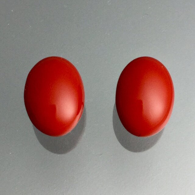 漆ピアス(赤・楕円)小の画像1枚目