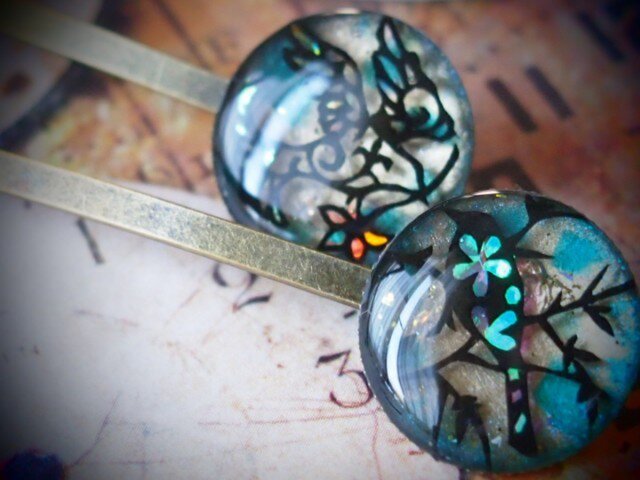 鳥の切り絵ヘアピン2点(オーダー品)の画像1枚目