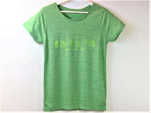 【M】ちょうちょ Tシャツ レディースの画像1枚目