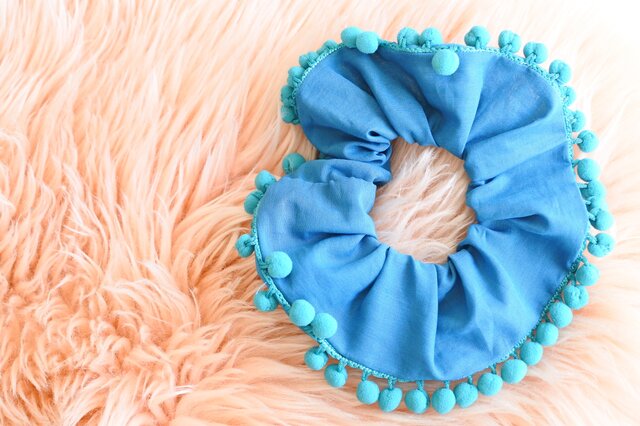 ハンドメイドシュシュM-1573♡デイジーレースinネイビージョーゼット♡ ハンドメイドシュシュM-1573♡デイジーレースinネイビージョーゼット