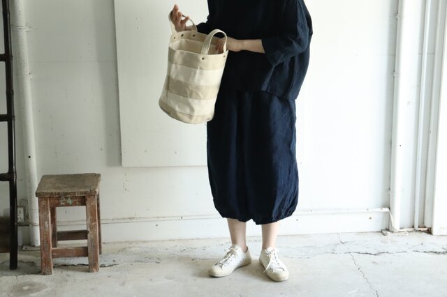 Border アイボリー×キナリの画像1枚目