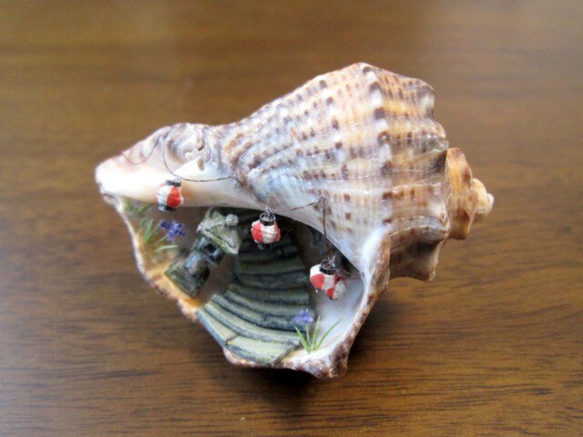貝がら ミニチュア 灯篭の画像1枚目