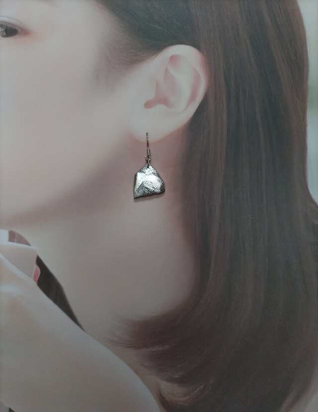 台形のピアス SV925