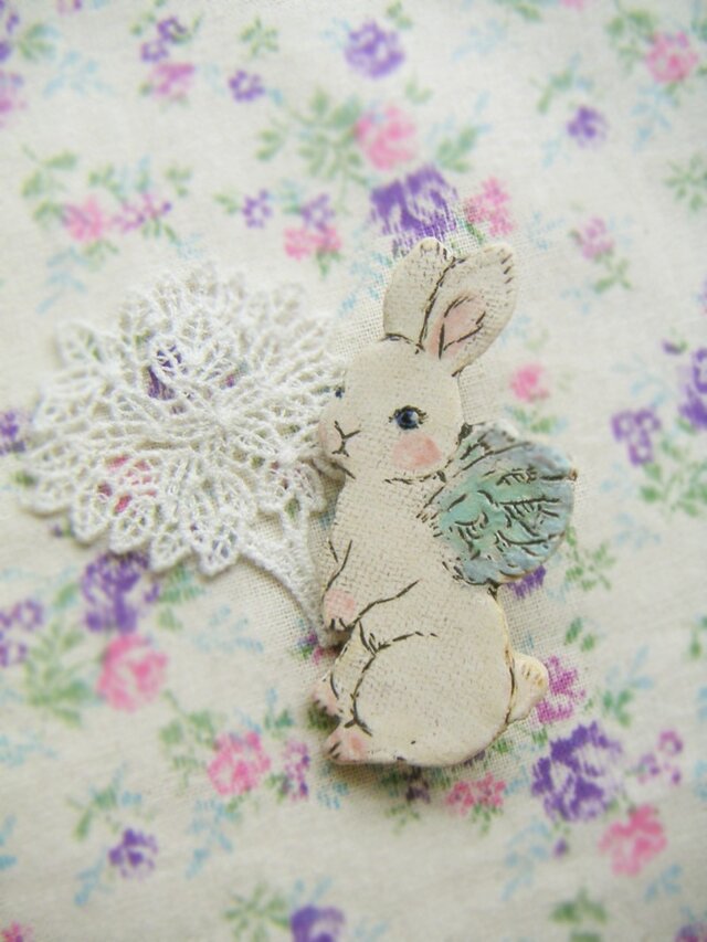 春の新作 羽根ウサギちゃんの画像1枚目