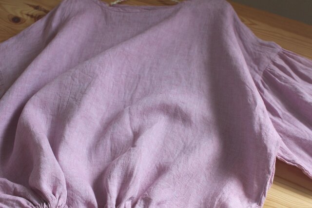 【春NEWカラー入荷】リネン裾ギャザープルオーバー リトアニアリネン100％ | iichi ハンドメイド・クラフト作品・手仕事品の通販