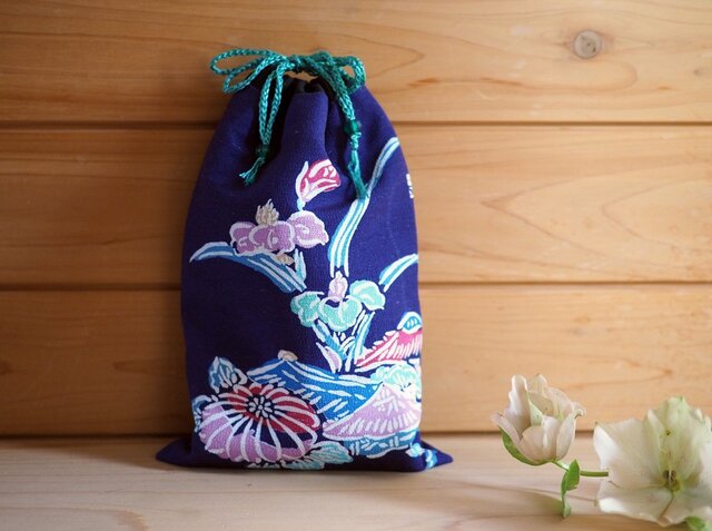 K's あやめと菊模様の紫の巾着-紅型染め(古布)からの画像1枚目