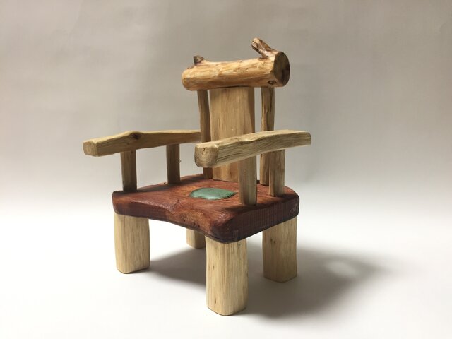 人形の椅子 Ⅳ の画像1枚目