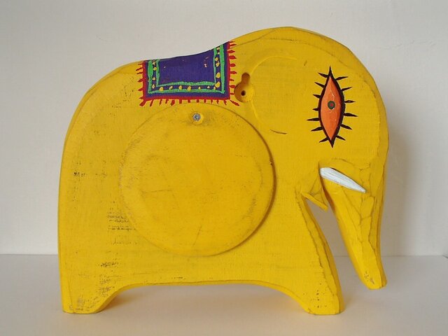 幸運の黄色い象 | iichi 日々の暮らしを心地よくするハンドメイドや