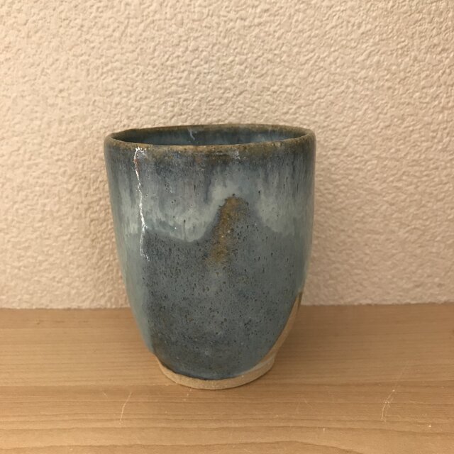 水色の湯呑み茶碗の画像1枚目