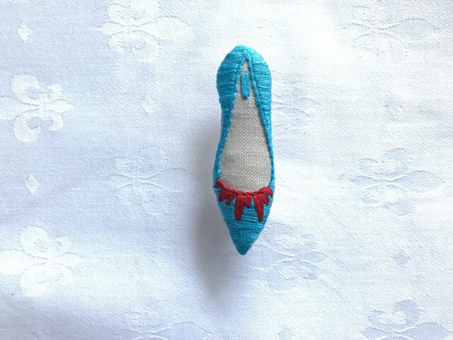 shoe shoe shoe刺繍ブローチNo.73(アクア)の画像1枚目