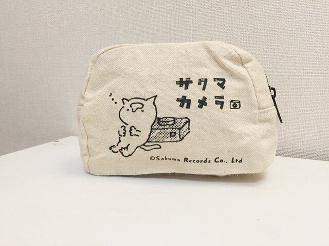 サクマカメラ ポーチS カメラで眠るサクマの画像1枚目