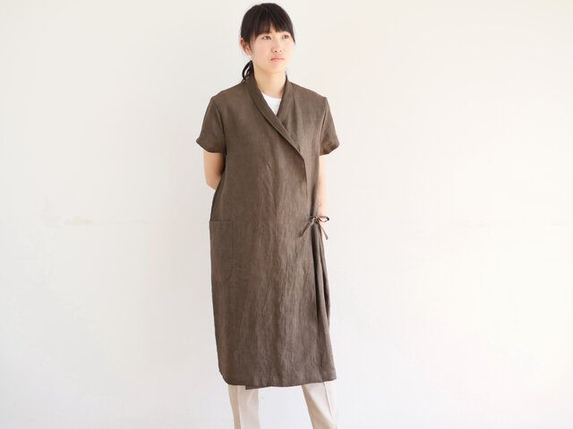 エシカルヘンプショールカラーワンピース カレン族黒檀染め 茶色 Mの画像1枚目