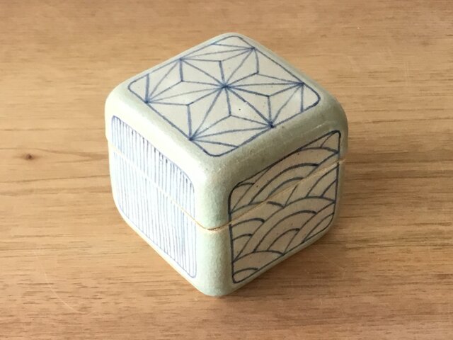 陶箱 幾何紋の画像1枚目