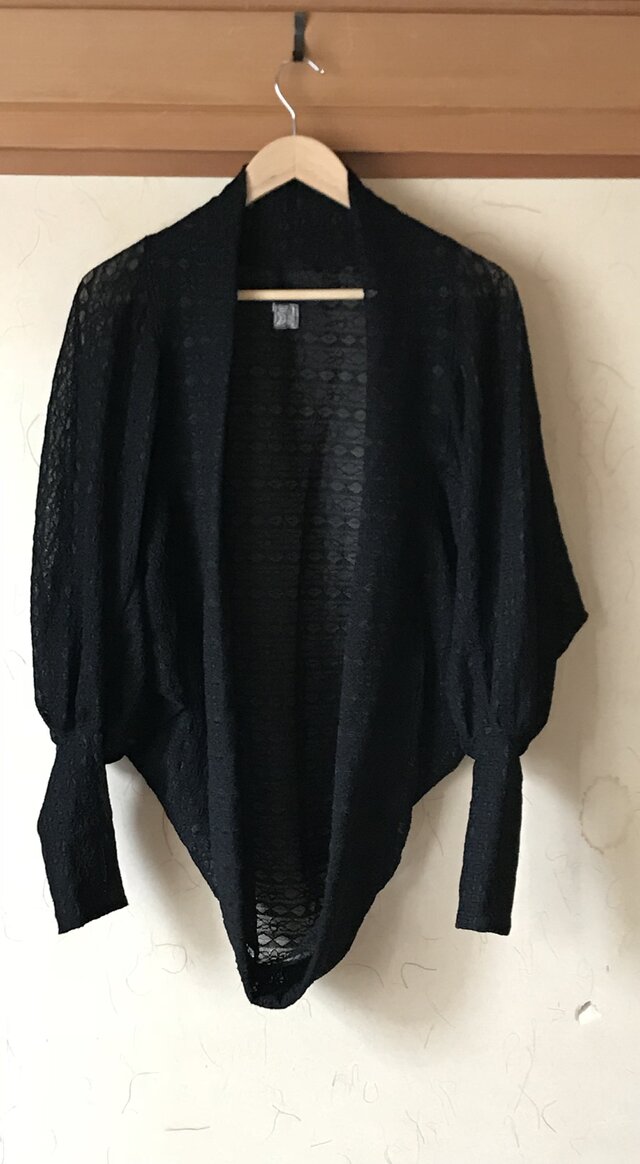 黒レースカーディガンの画像1枚目