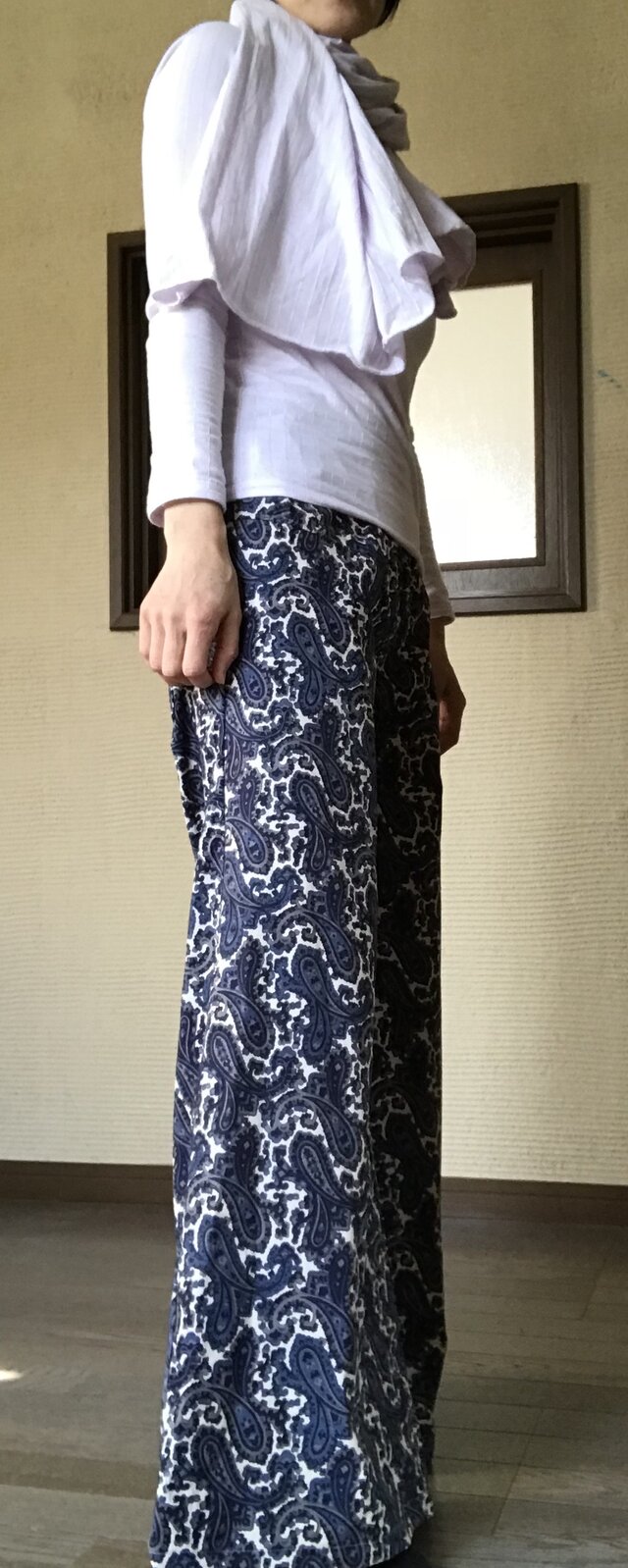 ブルーペイズリー柄ワイドパンツの画像1枚目