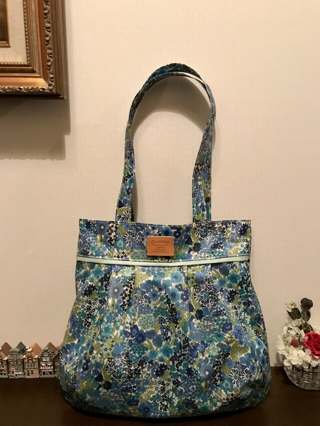 リバティビニコ♪縦型タックバッグ 〈M〉ブルーの画像1枚目