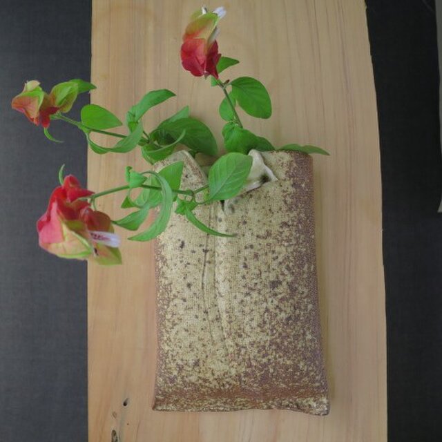 【送料無料】花器(70) 花生け 焼き締め掛け花 陶芸家オリジナル陶器の画像1枚目