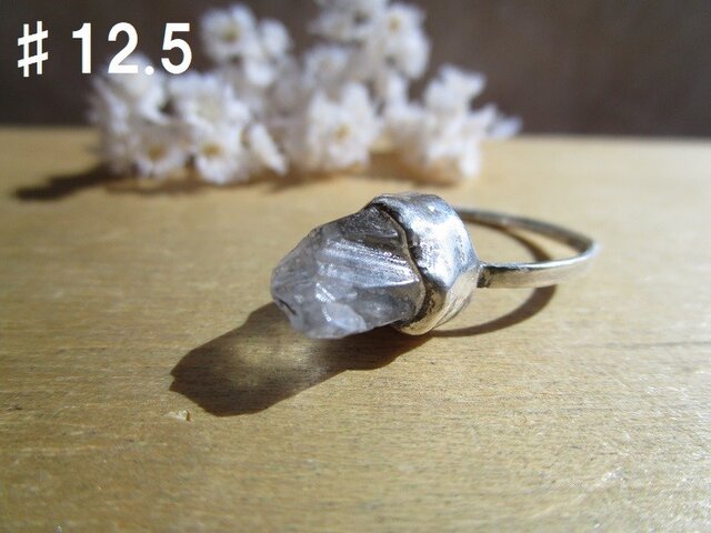 silver 水晶 ポイント リングの画像1枚目