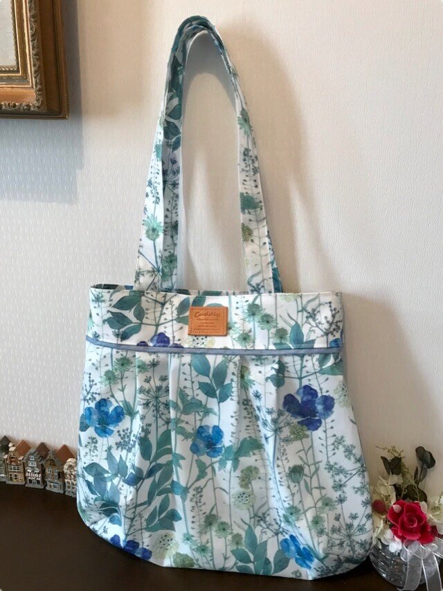 リバティビニコ♪縦型タックバッグ 〈I〉の画像1枚目