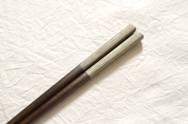 【受注制作】錫模様・拭き漆箸(ストライプ黒)<21.5cm or 23cm>の画像1枚目