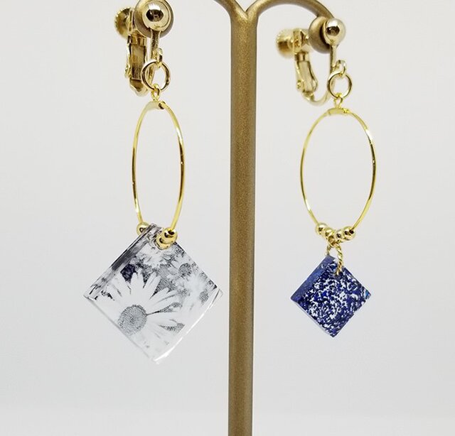 マーガレットflowerイヤリング<ピアス>squareの画像1枚目