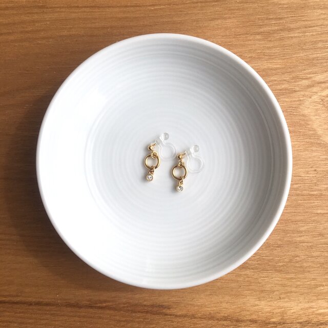 gold earring/pierceの画像1枚目