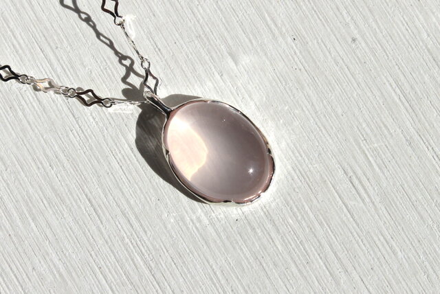 Rose magic necklace (ローズクォーツのネックレス)の画像1枚目