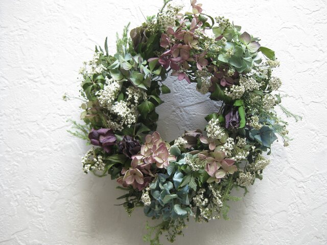 春の里山のwreathの画像1枚目