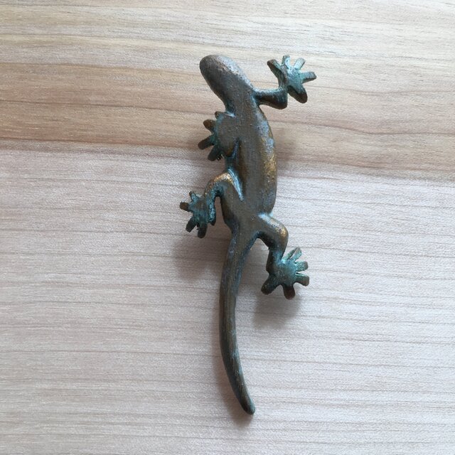 bronze gecko brooch 0424の画像1枚目