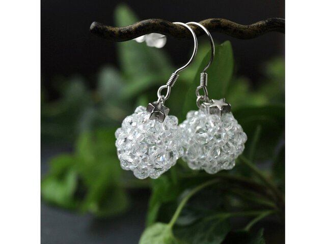 花珠のピアス クリアカラーの画像1枚目