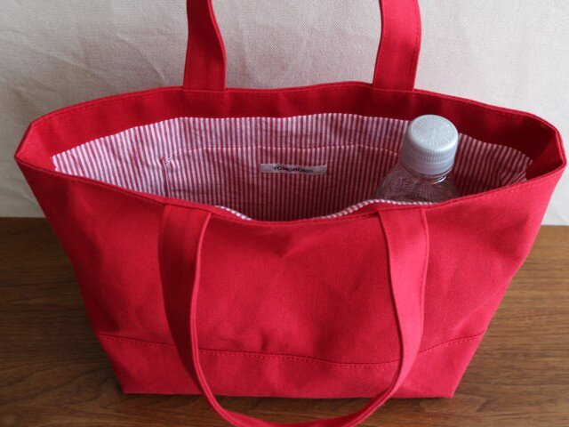 イチゴ 倉敷産帆布使用トートM【受注製作】 | iichi 日々の暮らしを