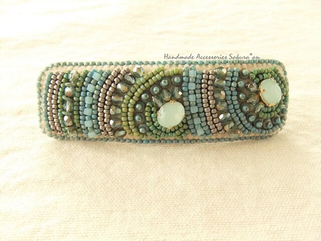 Hair accessory バレッタ ビーズ刺繍 (K0669)の画像1枚目