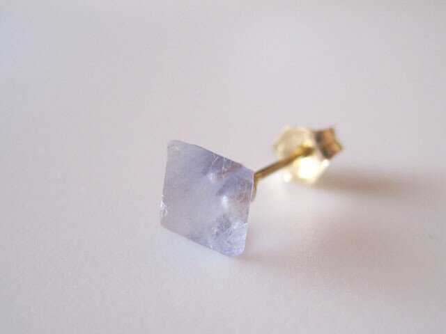 dino13様✾14kgf ブルーフローライトピアス♡ fit=scale-down,w=1200