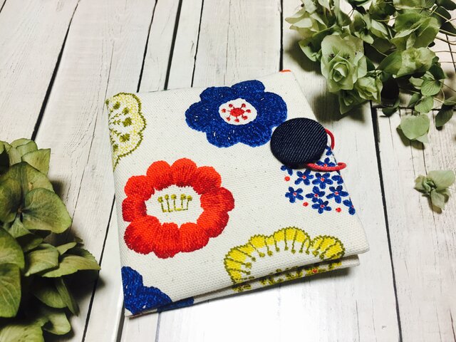携帯用BOXティッシュケース 北欧 ハナ 花柄 の画像1枚目