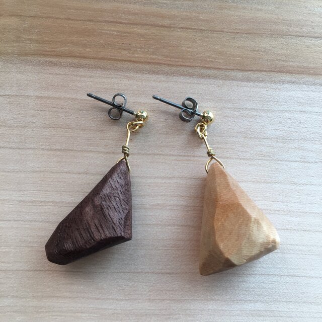Touch of wood pirced earrings-cの画像1枚目
