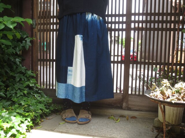 藍染めリメイク☆藍と白のコントラストも爽やかに夏のお出かけ着79㎝丈の画像1枚目
