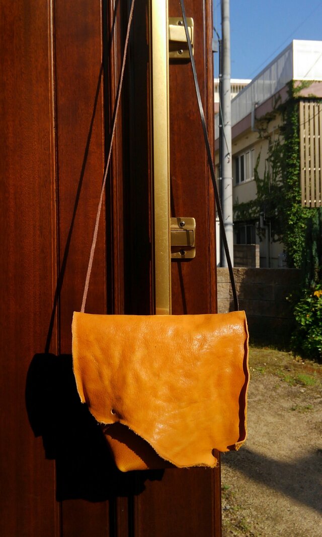 山吹色　シンプル　ミニショルダー