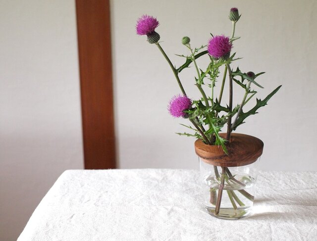 木とガラスの花入れ チーク材2の画像1枚目